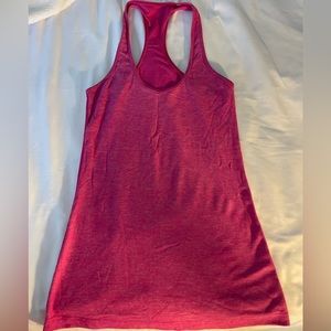 Lululemon sz 6 tank fuschia color